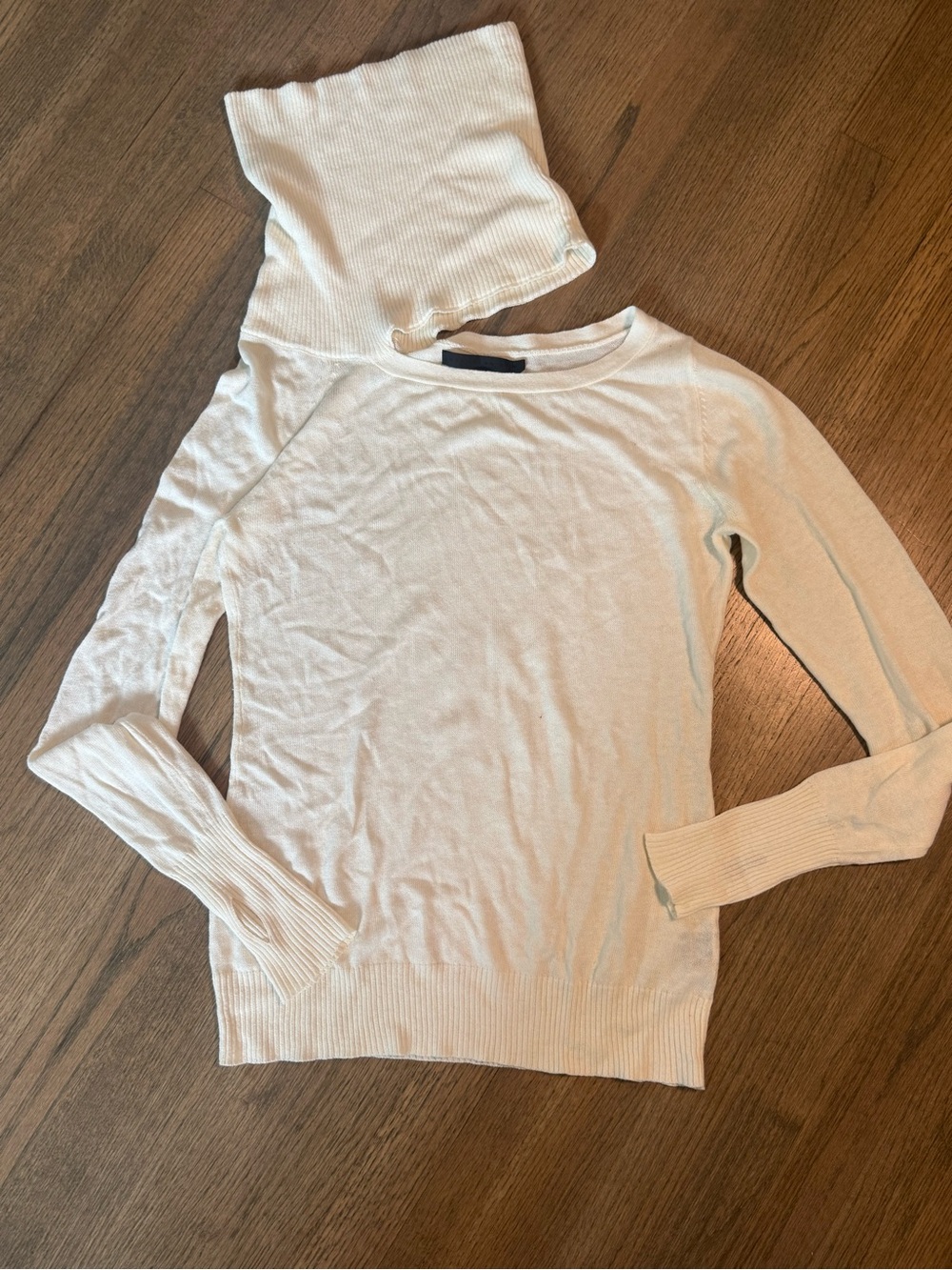 Nicholas K Linen & Cotton Blend Turtleneck Lightweight Sweater